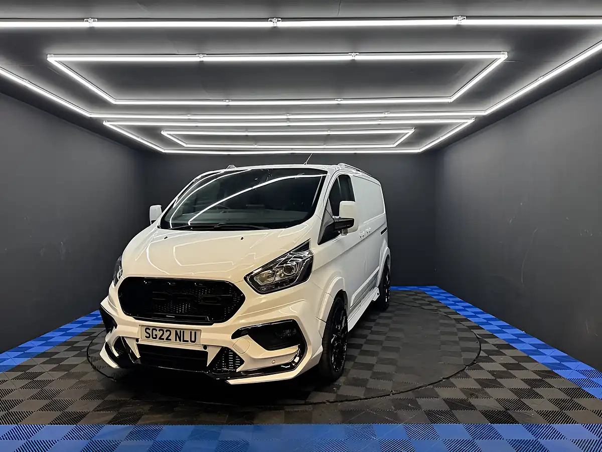 Used 2022 Ford Transit Custom Limited White - Interior and Exterior details 6
