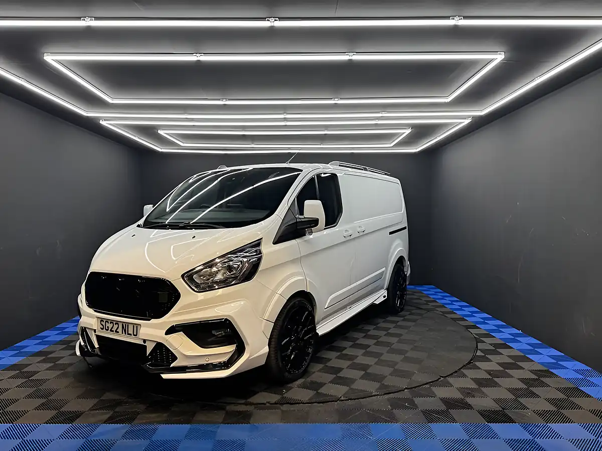 Used 2022 Ford Transit Custom Limited White - Interior and Exterior details 7