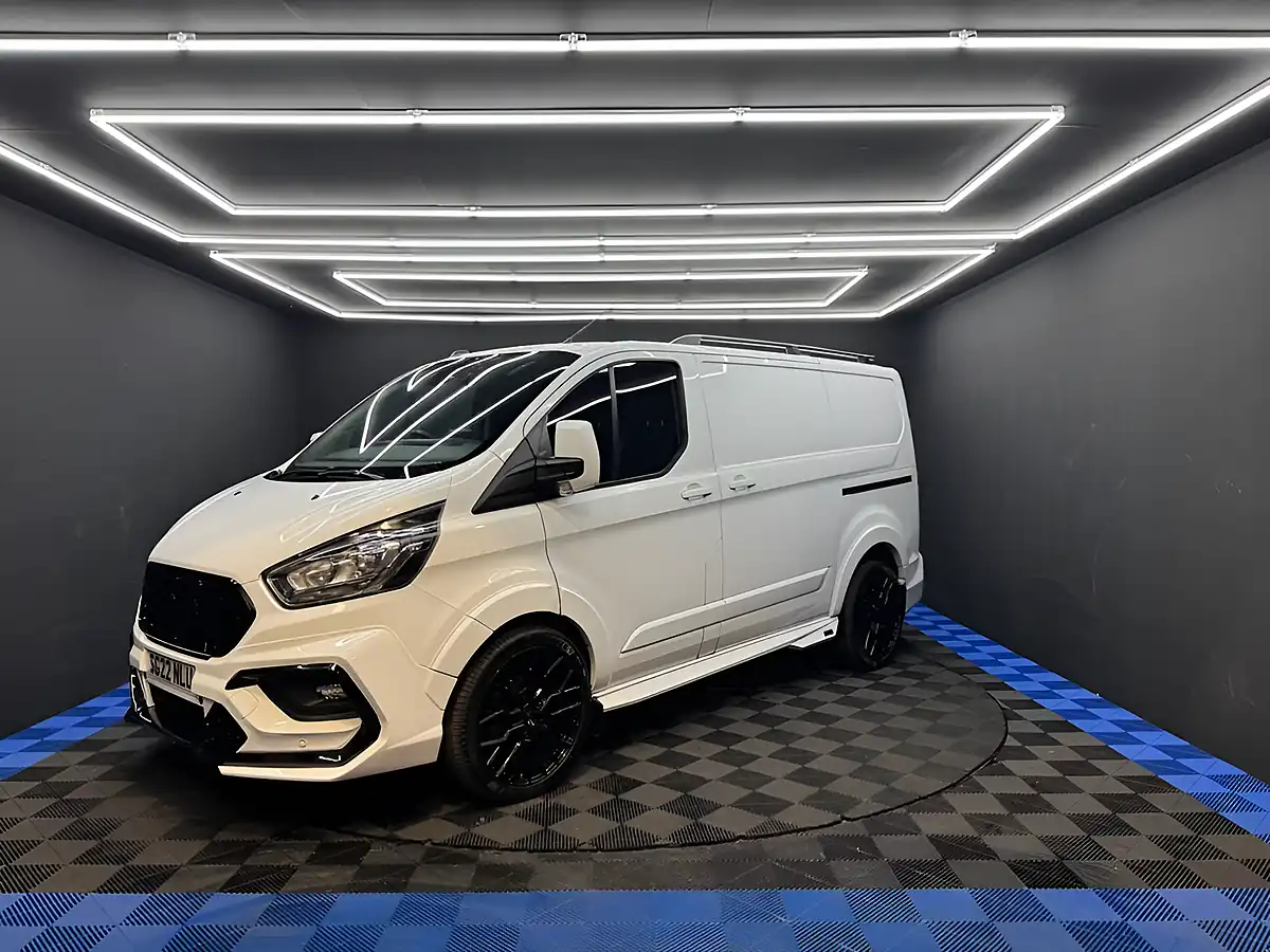 Used 2022 Ford Transit Custom Limited White - Interior and Exterior details 8