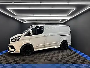 Used 2022 Ford Transit Custom Limited White - Interior and Exterior details 9