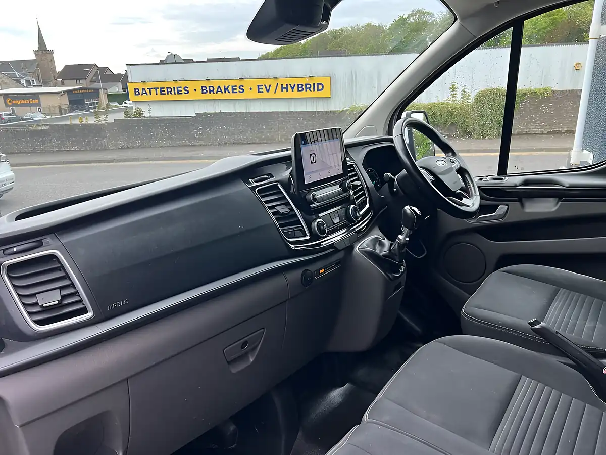 Used 2022 Ford Transit Custom Limited White - Interior and Exterior details 13