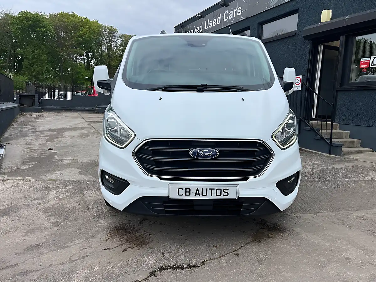 Used 2022 Ford Transit Custom Limited White - Interior and Exterior details 2