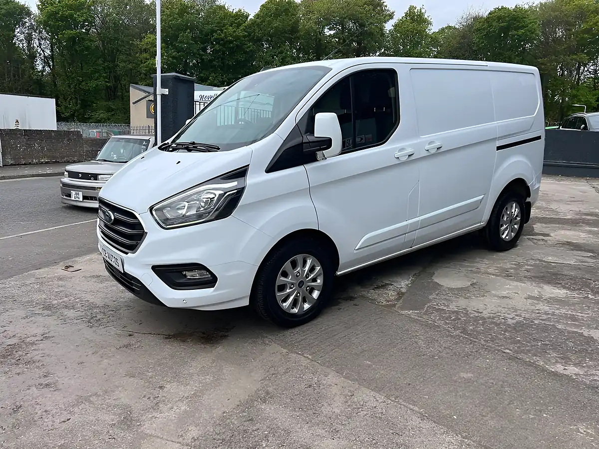 Used 2022 Ford Transit Custom Limited White - Interior and Exterior details 8