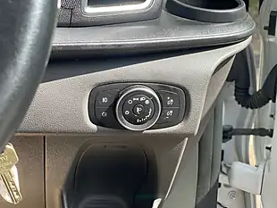 Used 2022 Ford Transit Custom Low Roof Limited White - Interior and Exterior details 13