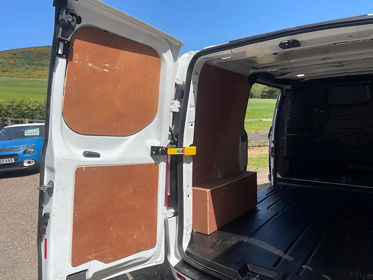 Used 2022 Ford Transit Custom Low Roof Limited White - Interior and Exterior details 17