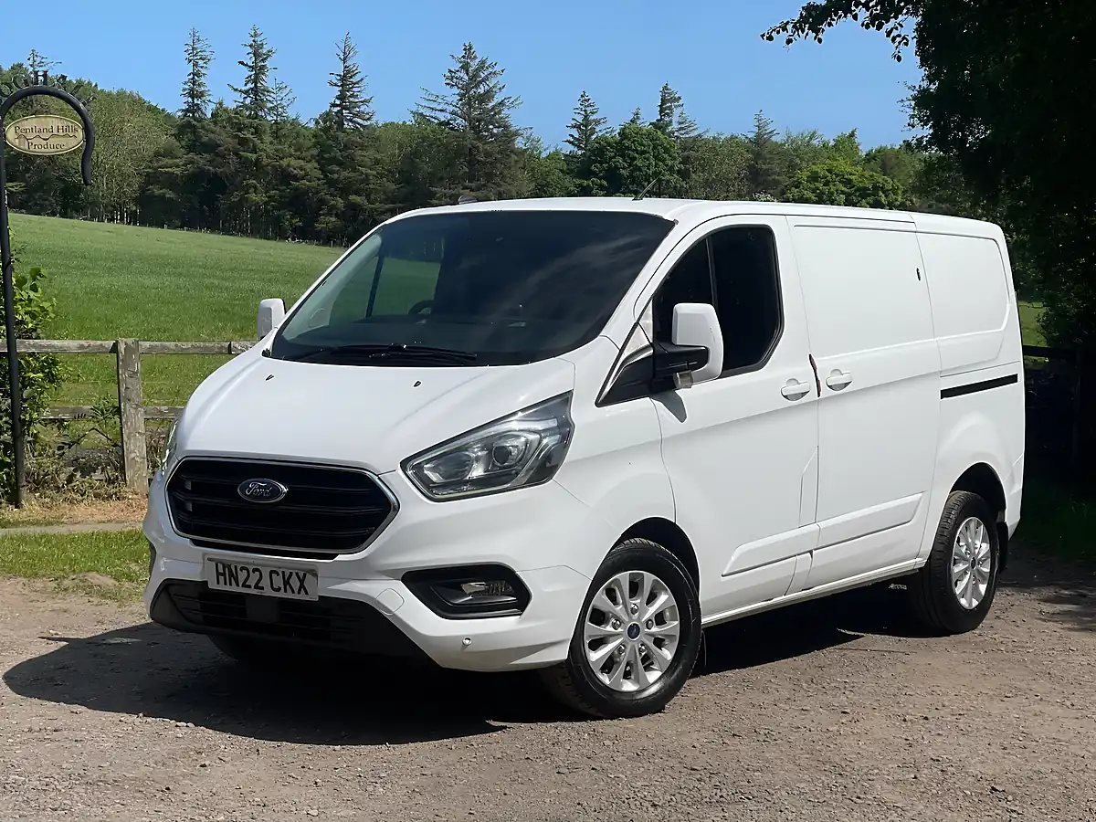 Used 2022 Ford Transit Custom Low Roof Limited White - Interior and Exterior details 3