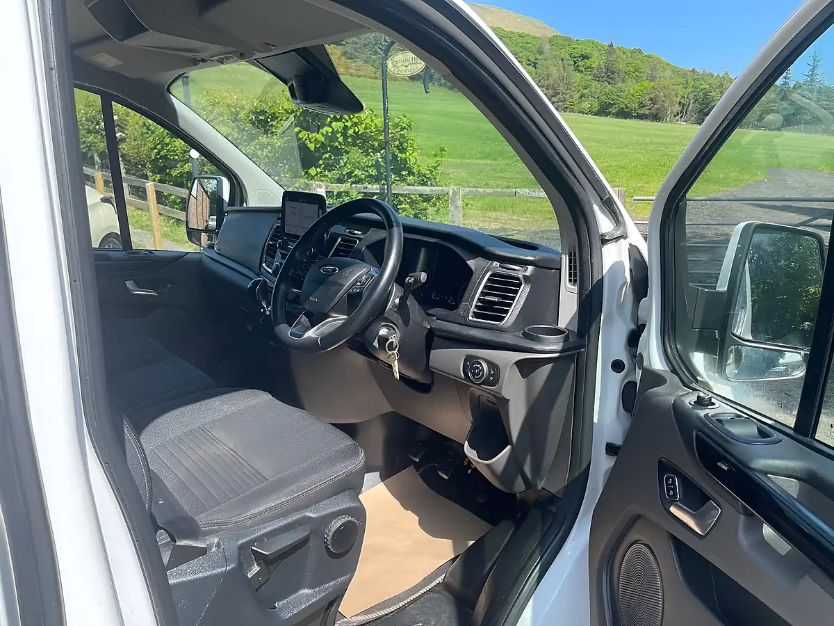 Used 2022 Ford Transit Custom Low Roof Limited White - Interior and Exterior details 9