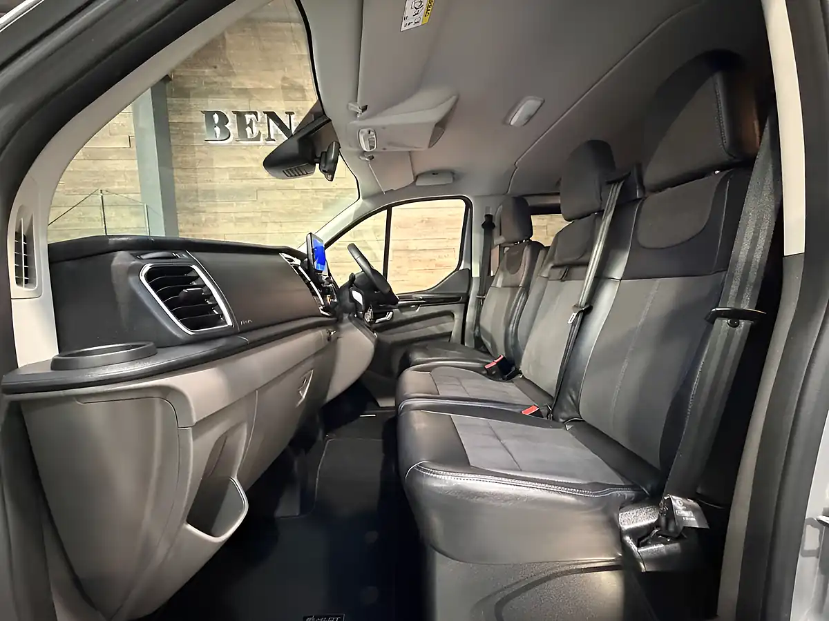 Used 2022 Ford Transit Custom Ms-Rt Crew Van Double Cab Grey - Interior and Exterior details 10