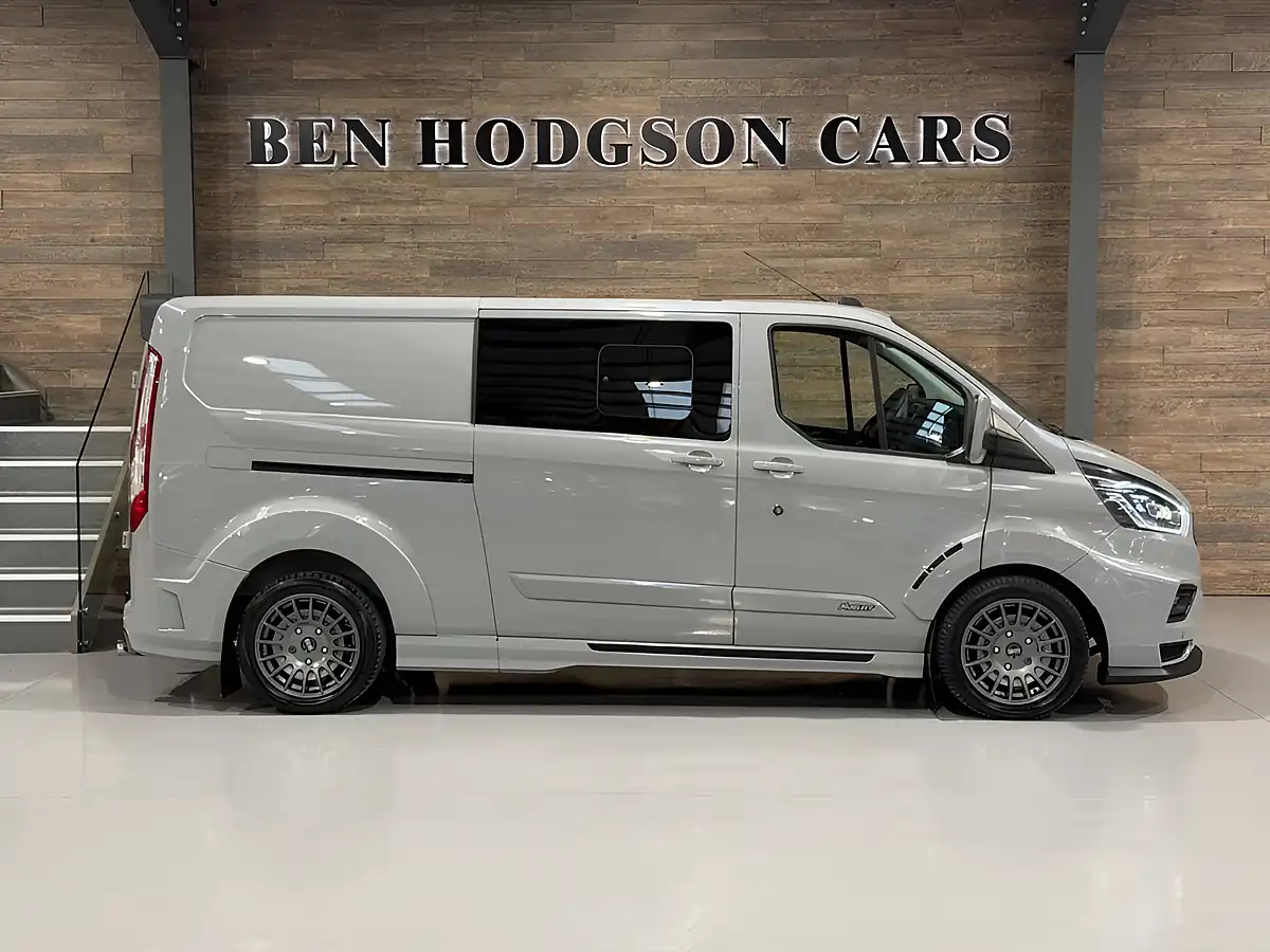 Used 2022 Ford Transit Custom Ms-Rt Crew Van Double Cab Grey - Interior and Exterior details 5