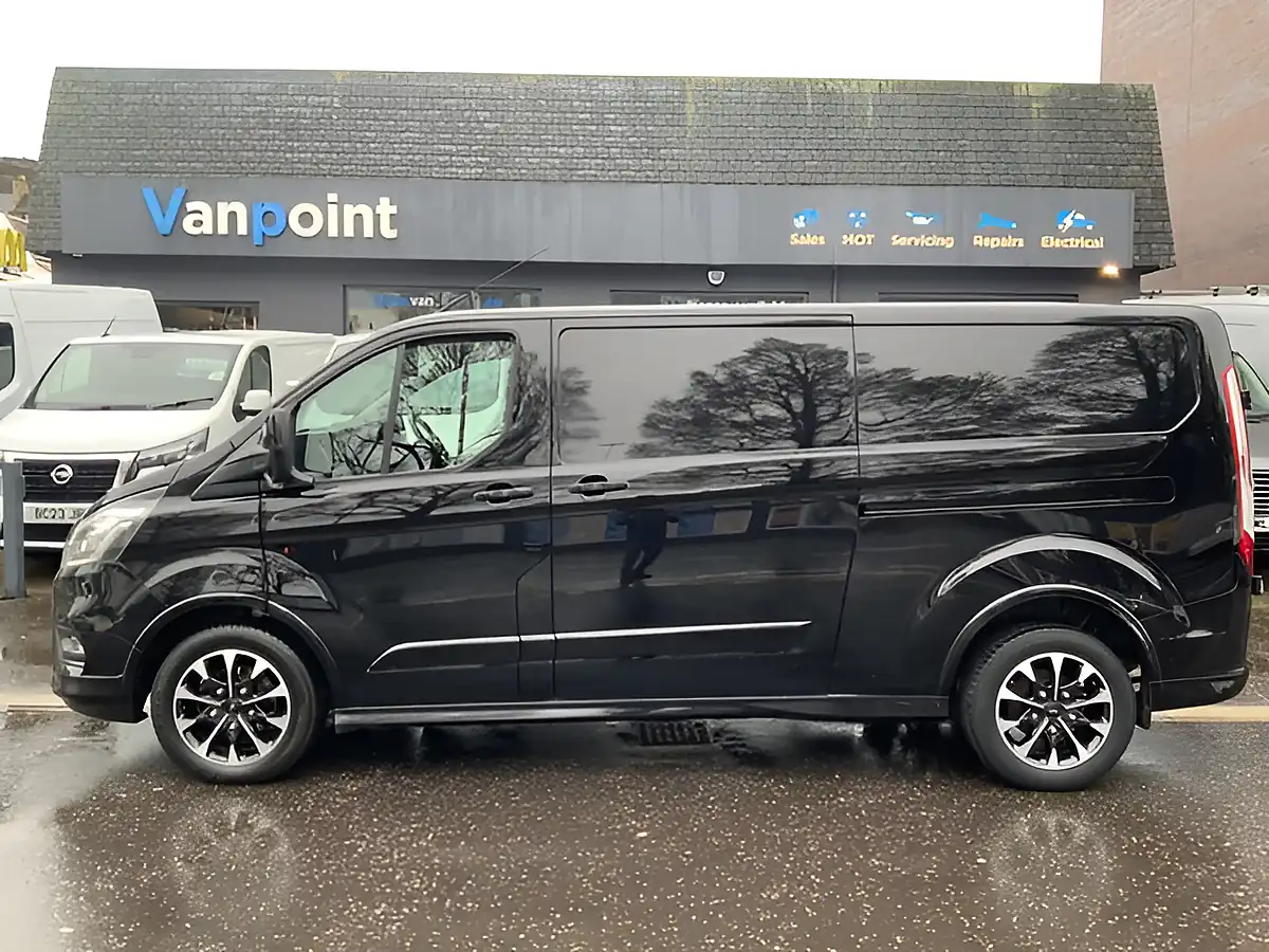Used 2022 Ford Transit Custom Sport Black - Interior and Exterior details 7