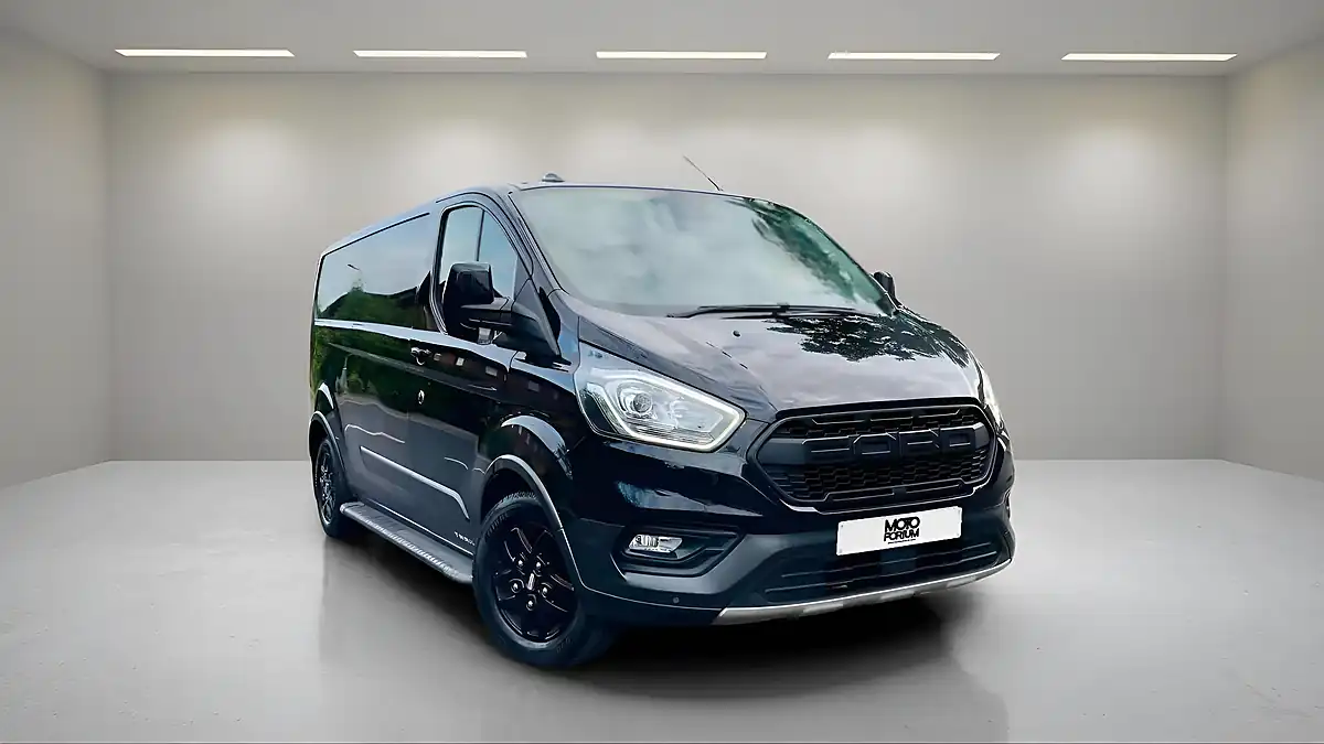 Used 2022 Ford Transit Custom Trail Black - Interior and Exterior details 14