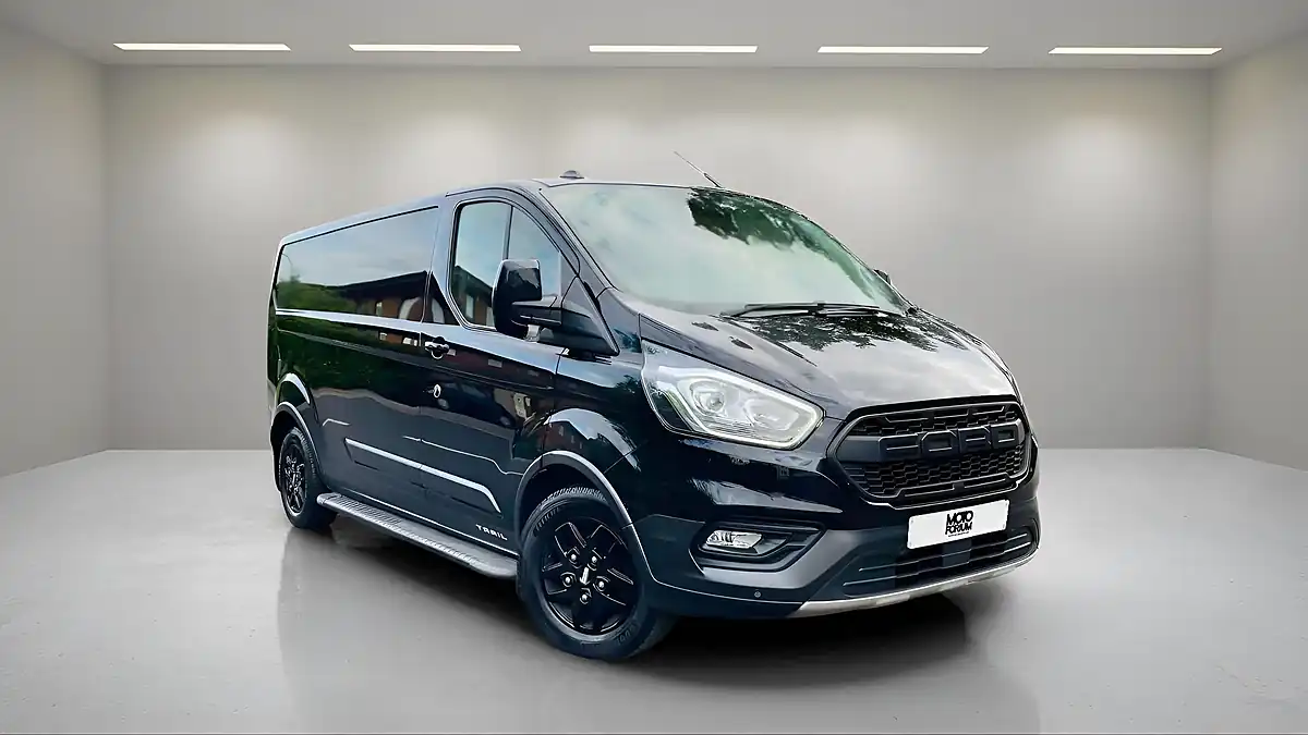 Used 2022 Ford Transit Custom Trail Black - Interior and Exterior details 2