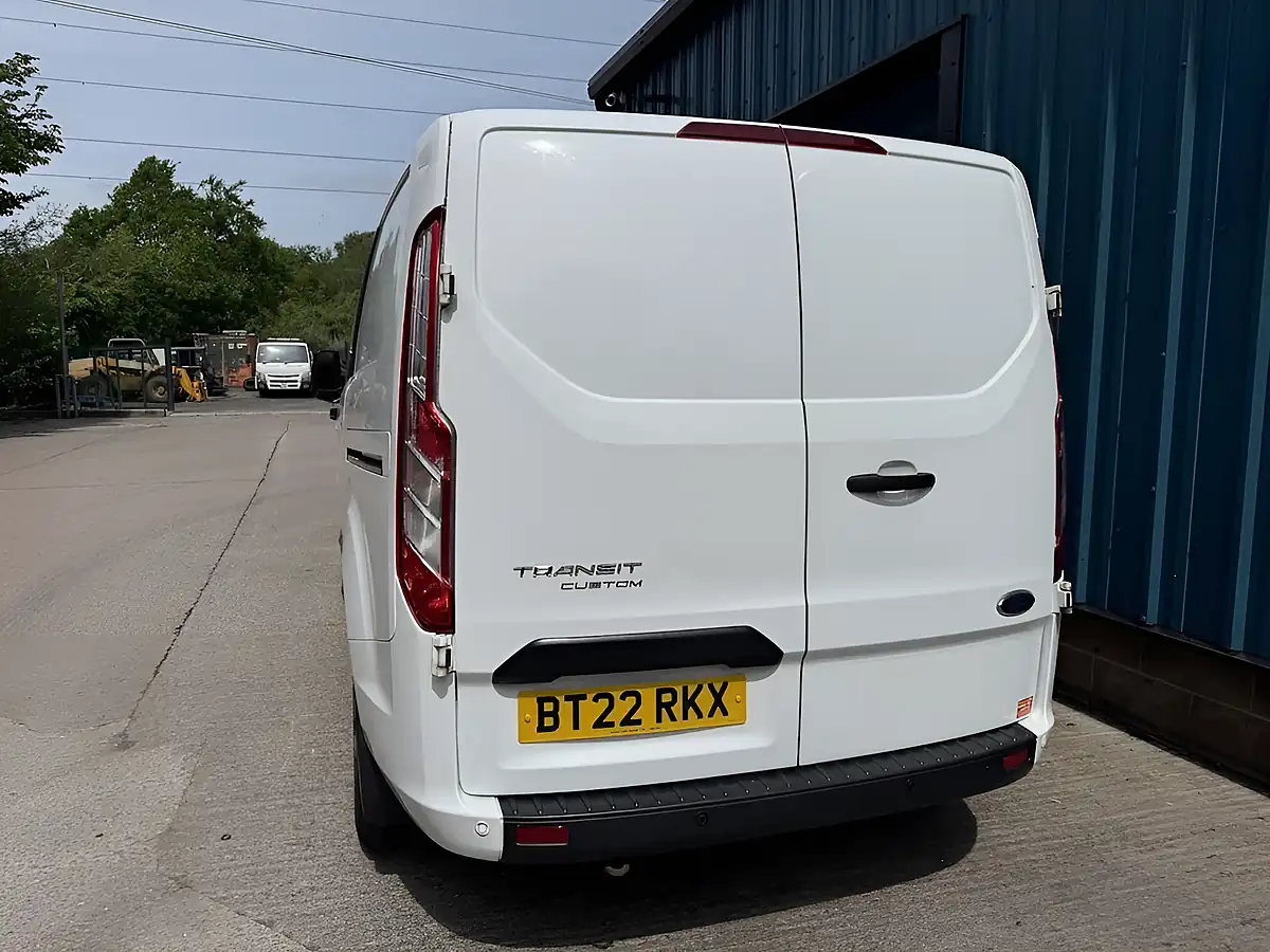 Used 2022 Ford Transit Custom Trend Crew Van Double Cab White - Interior and Exterior details 5