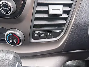 Used 2022 Ford Transit Custom Trend Green - Interior and Exterior details 15
