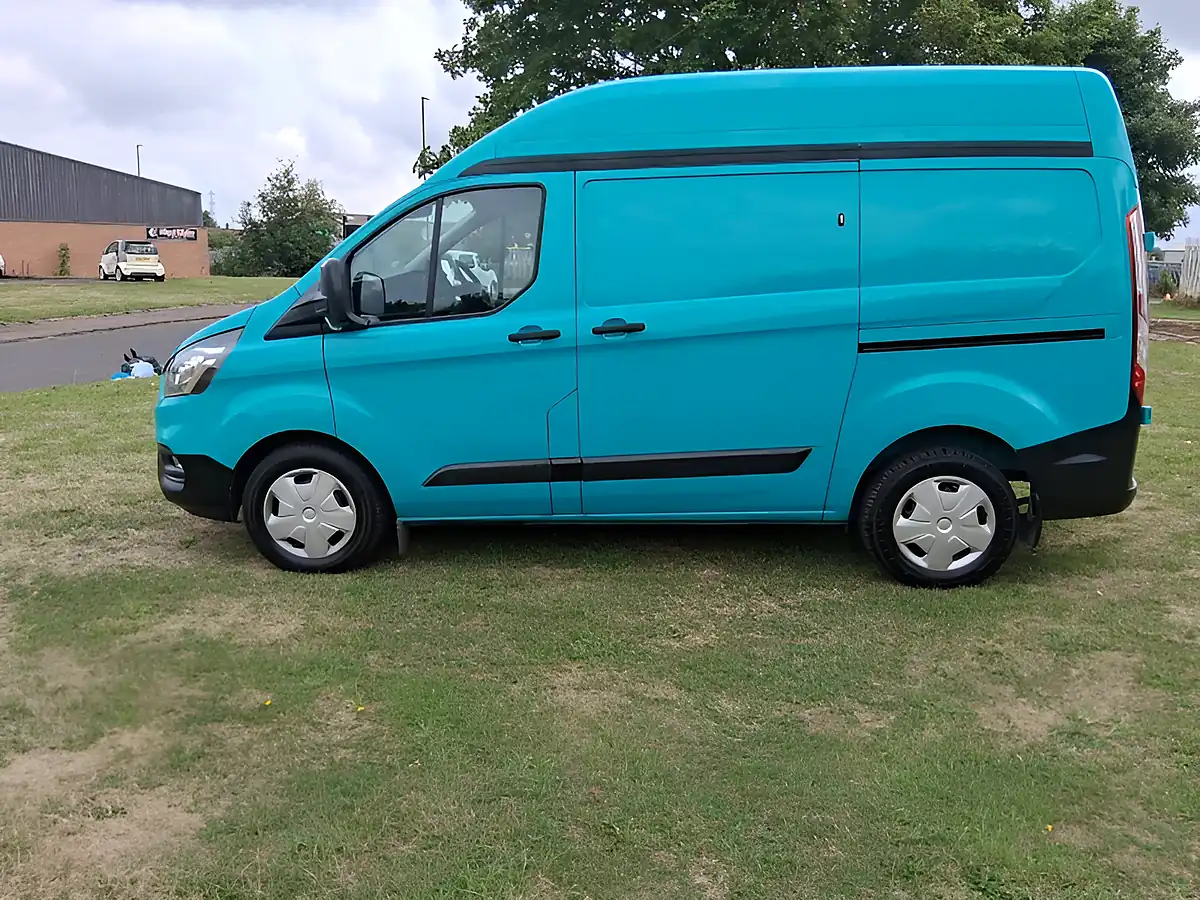 Used 2022 Ford Transit Custom Trend Green - Interior and Exterior details 2
