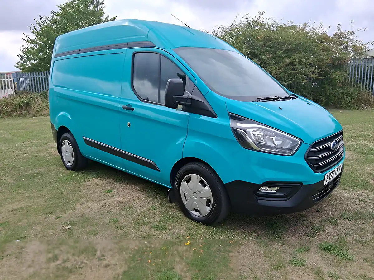 Used 2022 Ford Transit Custom Trend Green - Interior and Exterior details 7