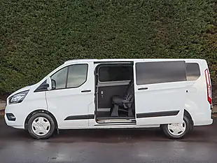 Used 2022 Ford Transit Custom Trend Kombi Frozen White - Interior and Exterior details 13