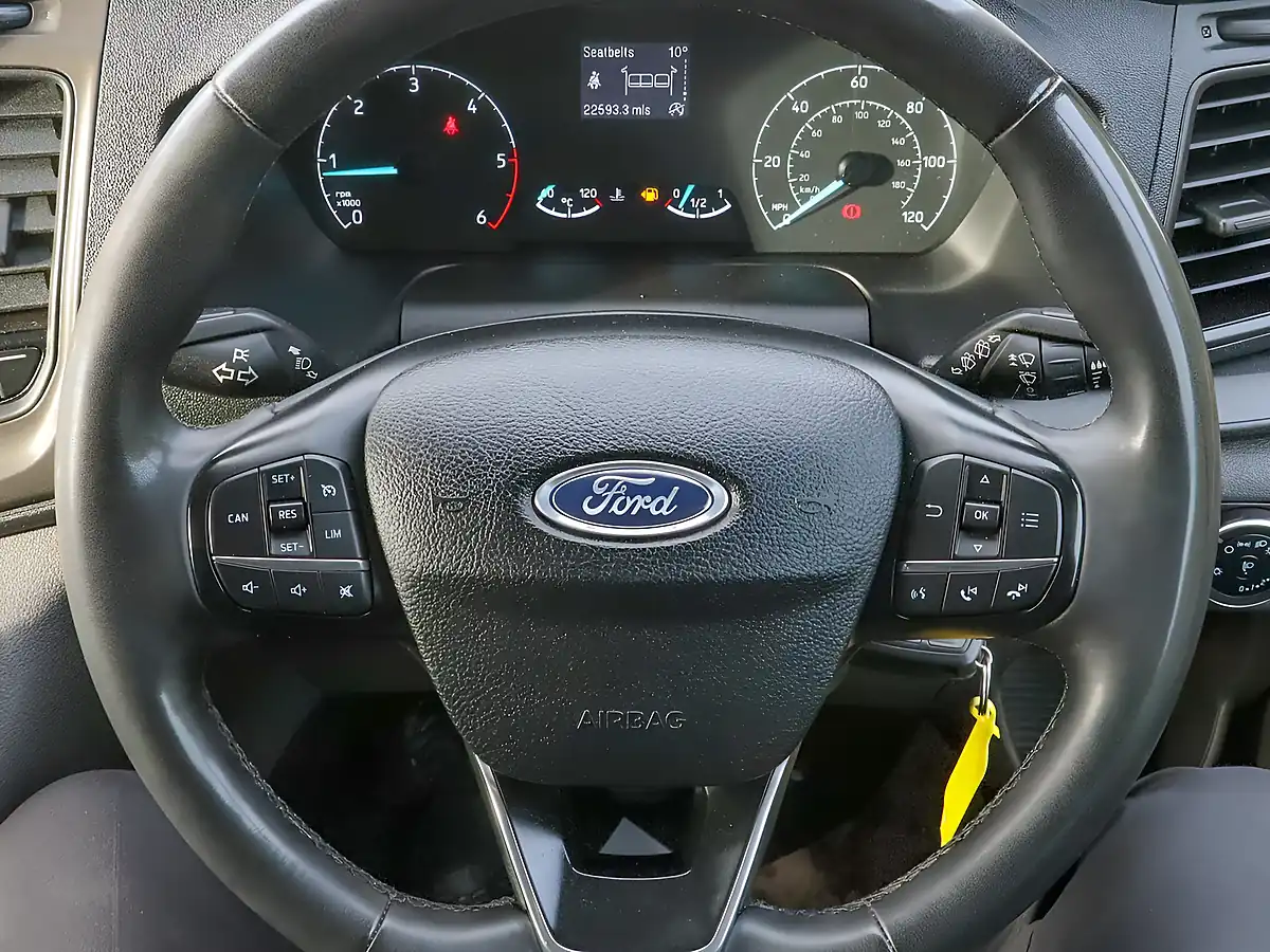 Used 2022 Ford Transit Custom Trend Kombi Frozen White - Interior and Exterior details 19