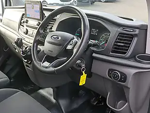 Used 2022 Ford Transit Custom Trend Kombi Frozen White - Interior and Exterior details 20