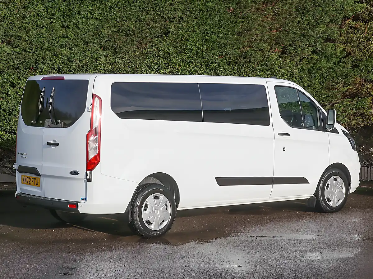 Used 2022 Ford Transit Custom Trend Kombi Frozen White - Interior and Exterior details 6
