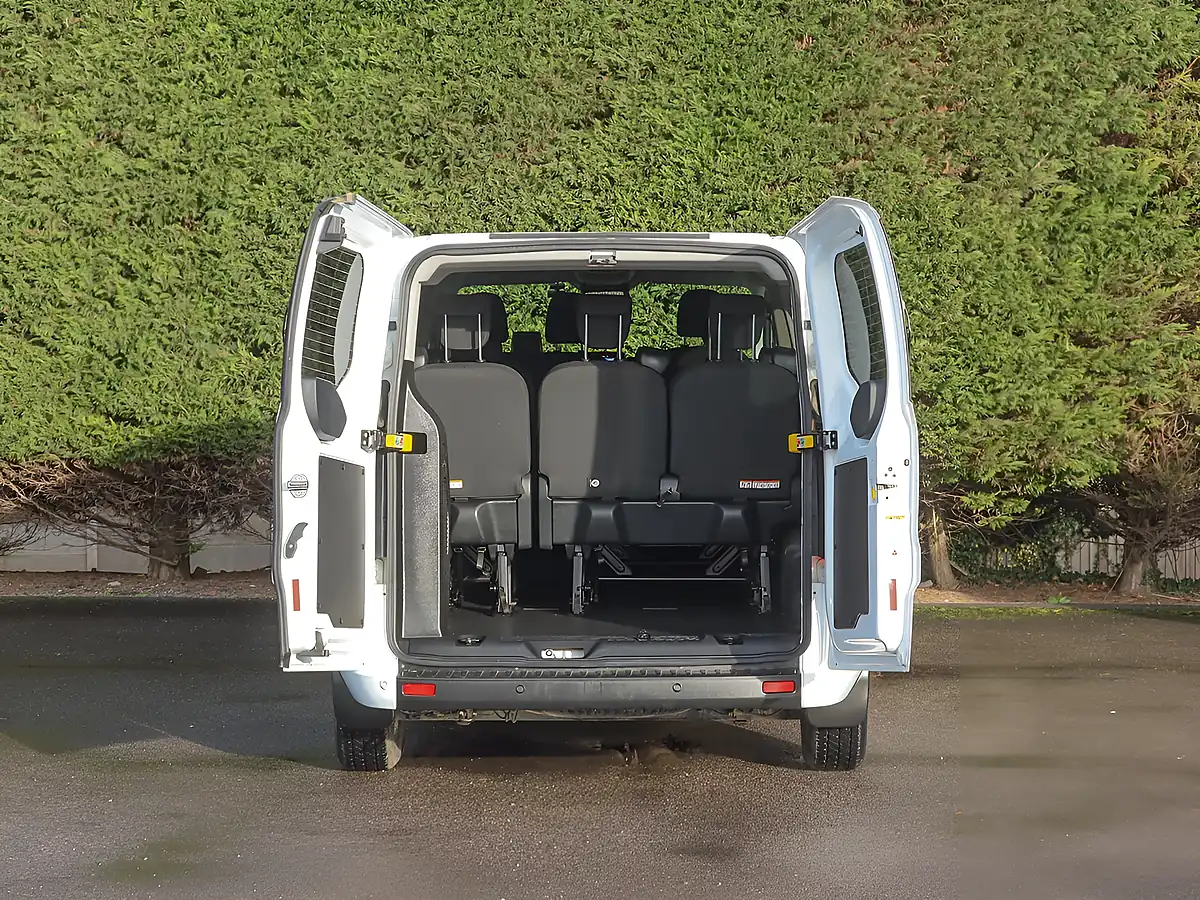 Used 2022 Ford Transit Custom Trend Kombi Frozen White - Interior and Exterior details 8