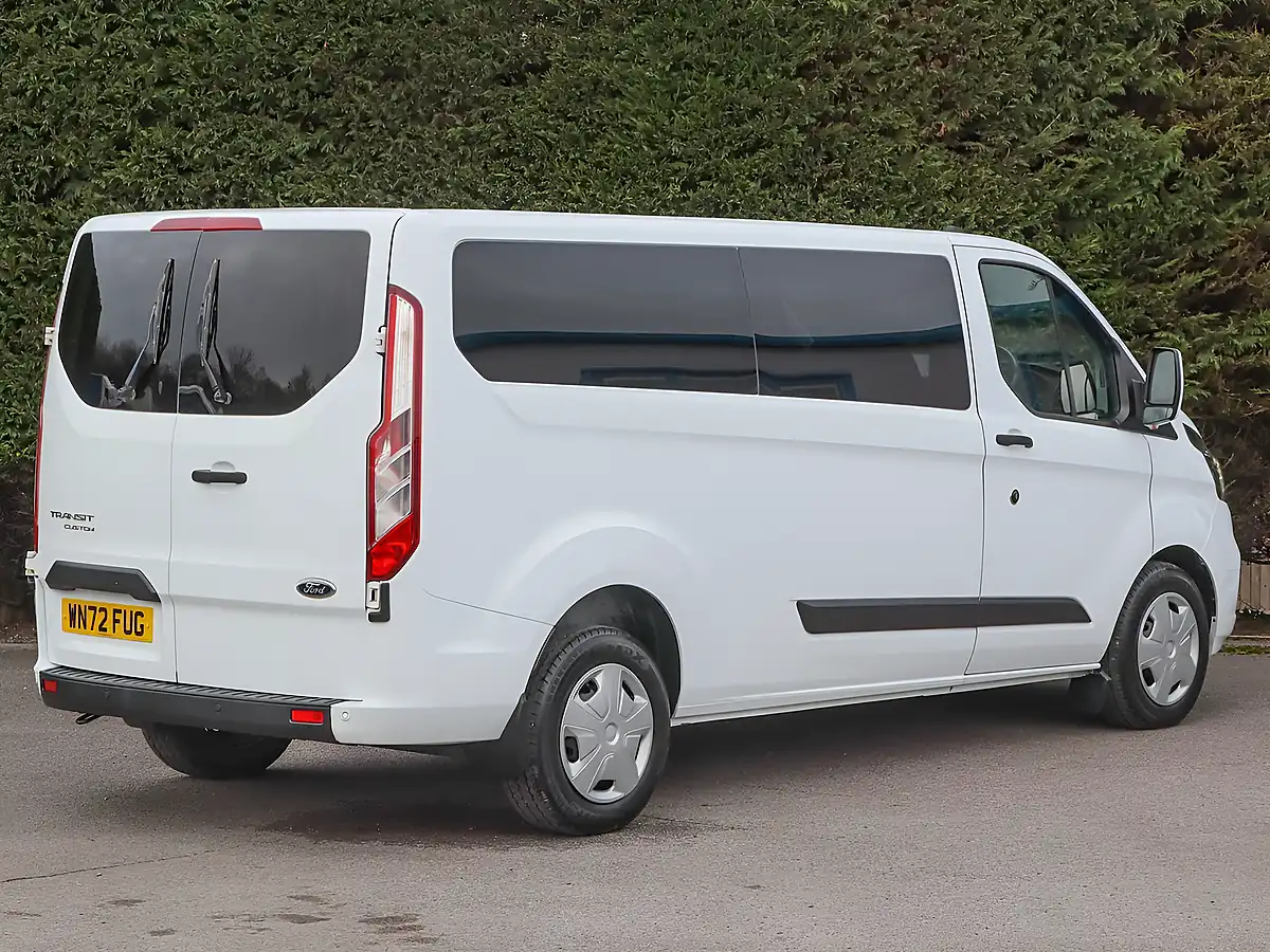 Used 2022 Ford Transit Custom Trend Kombi Frozen White - Interior and Exterior details 6