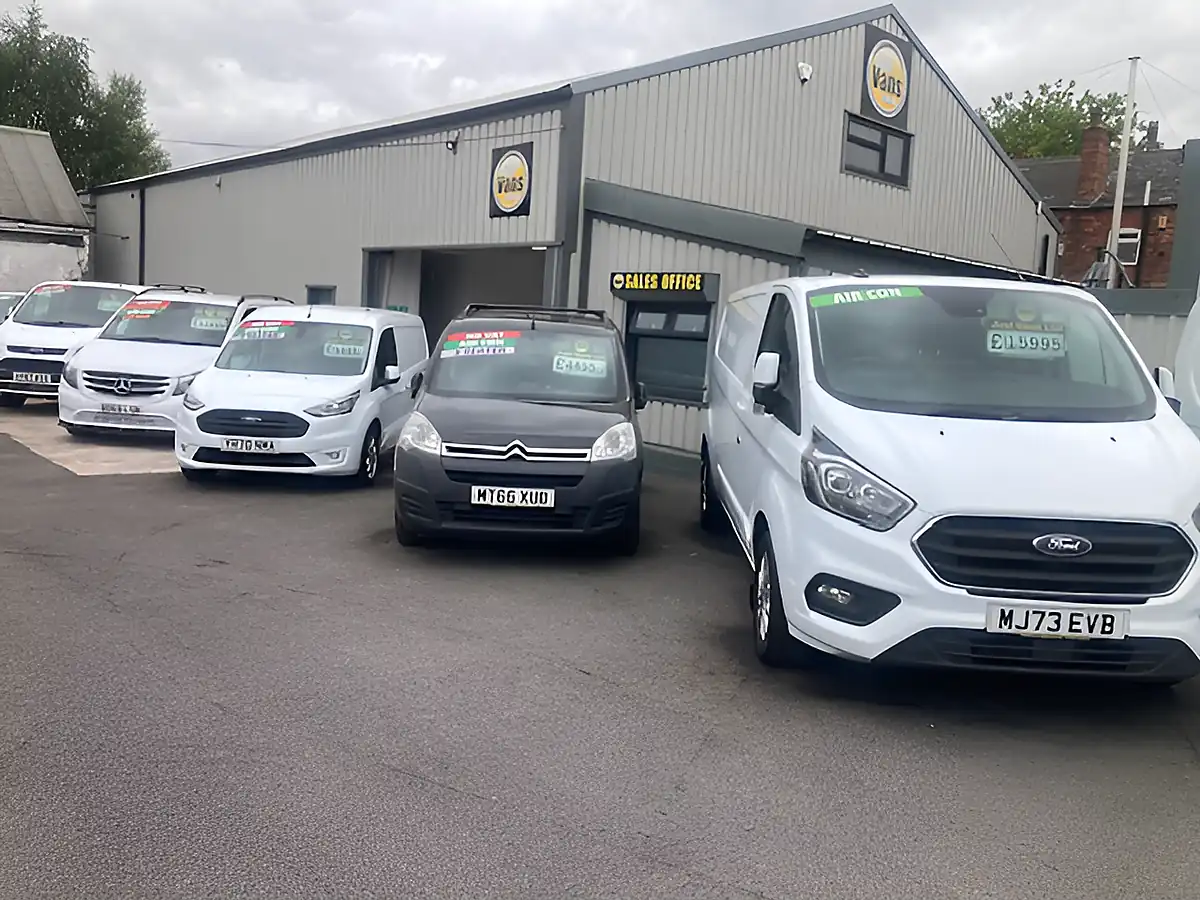 Used 2022 Ford Transit Custom Trend Long Wheel Base White - Interior and Exterior details 19