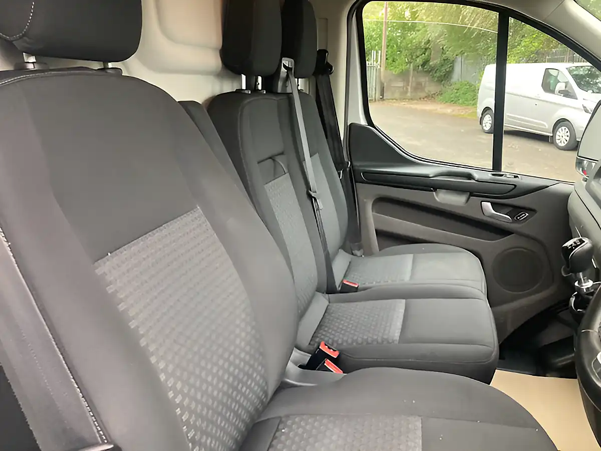 Used 2022 Ford Transit Custom Trend Long Wheel Base White - Interior and Exterior details 7