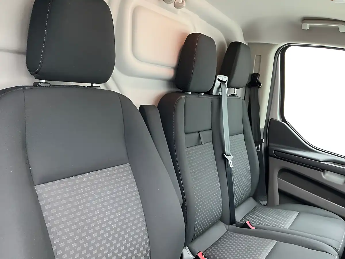 Used 2022 Ford Transit Custom Trend Moondust Silver - Interior and Exterior details 12