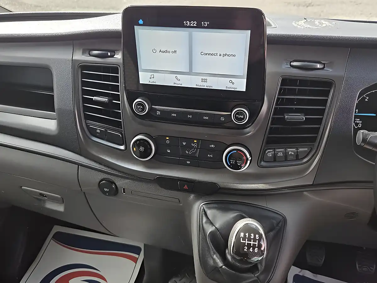 Used 2022 Ford Transit Custom Trend Silver - Interior and Exterior details 13