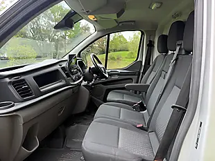 Used 2022 Ford Transit Custom Trend Silver - Interior and Exterior details 16