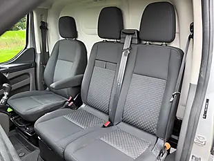 Used 2022 Ford Transit Custom Trend Silver - Interior and Exterior details 17