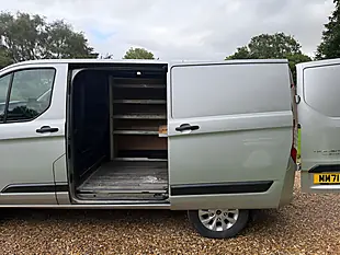 Used 2022 Ford Transit Custom Trend Silver - Interior and Exterior details 18