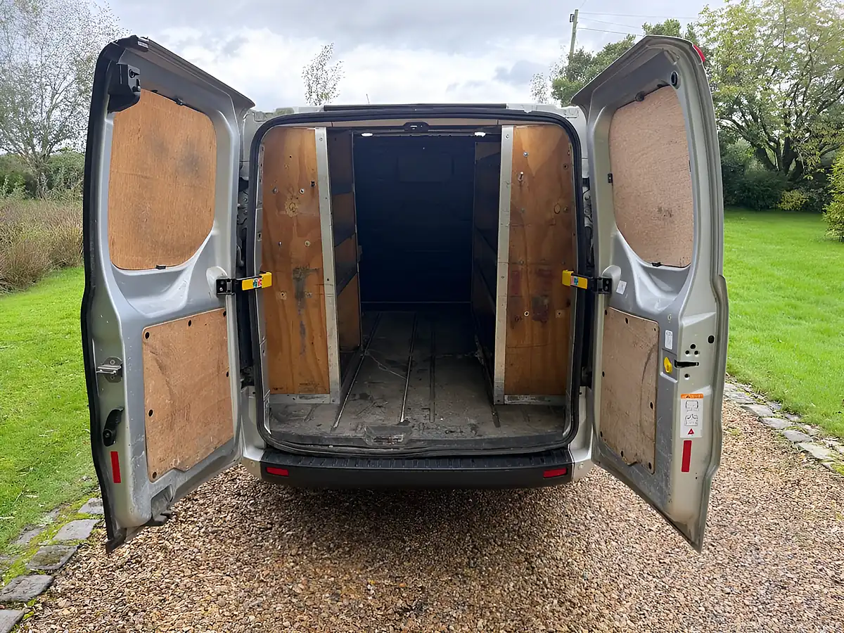 Used 2022 Ford Transit Custom Trend Silver - Interior and Exterior details 19