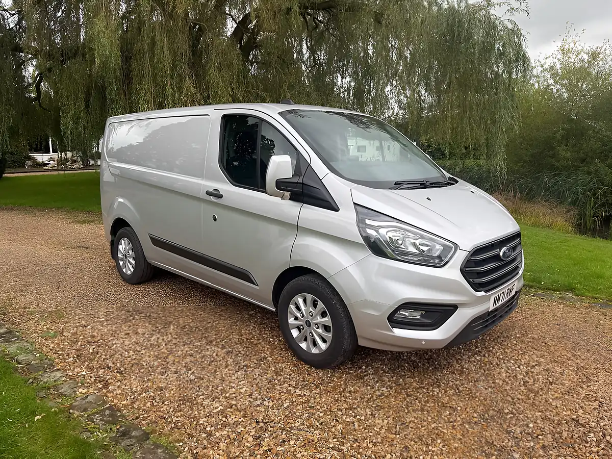 Used 2022 Ford Transit Custom Trend Silver - Interior and Exterior details 7