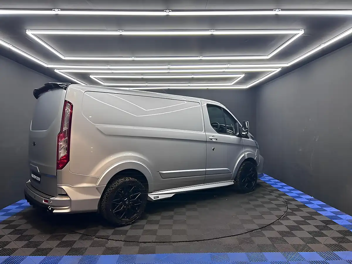 Used 2022 Ford Transit Custom Trend Silver - Interior and Exterior details 10