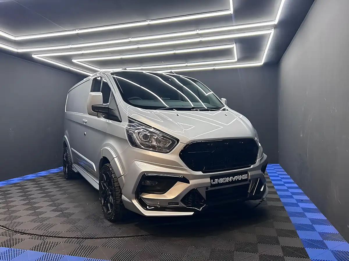 Used 2022 Ford Transit Custom Trend Silver - Interior and Exterior details 13