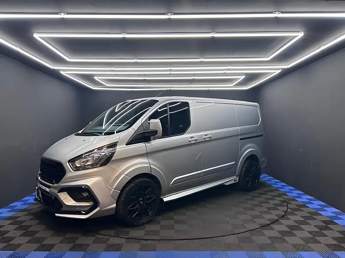 Used 2022 Ford Transit Custom Trend Silver - Interior and Exterior details 6