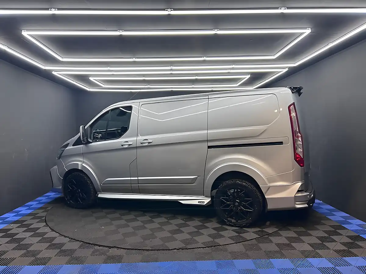 Used 2022 Ford Transit Custom Trend Silver - Interior and Exterior details 7