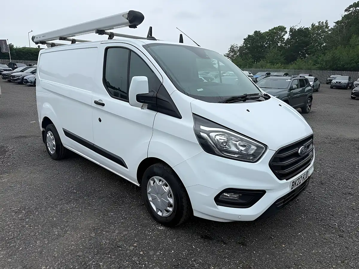 Used 2022 Ford Transit Custom Trend White - Front View