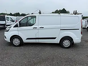 Used 2022 Ford Transit Custom Trend White - Interior and Exterior details 4