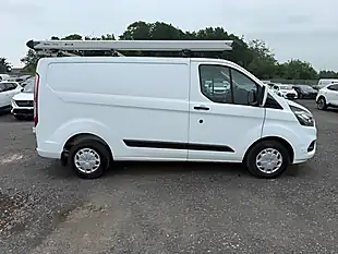 Used 2022 Ford Transit Custom Trend White - Interior and Exterior details 8