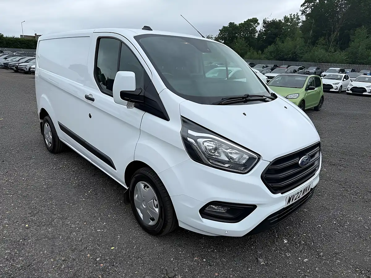 Used 2022 Ford Transit Custom Trend White - Front View