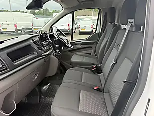 Used 2022 Ford Transit Custom Trend White - Interior and Exterior details 11