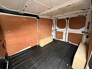 Used 2022 Ford Transit Custom Trend White - Interior and Exterior details 13