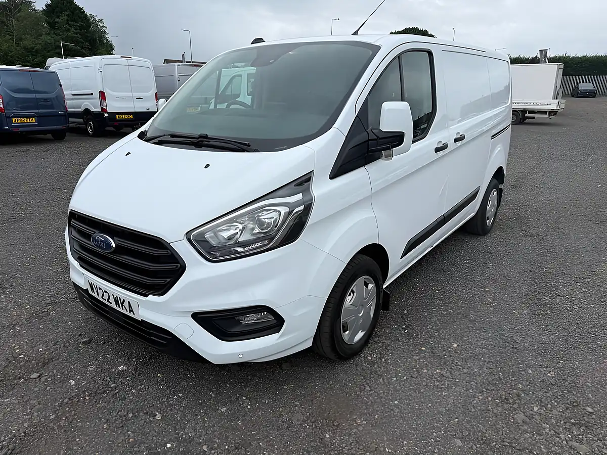 Used 2022 Ford Transit Custom Trend White - Interior and Exterior details 3