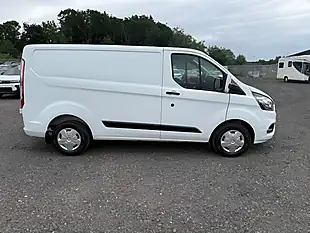 Used 2022 Ford Transit Custom Trend White - Interior and Exterior details 8
