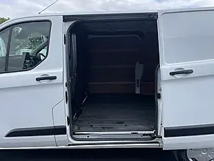 Used 2022 Ford Transit Custom Trend White - Interior and Exterior details 11