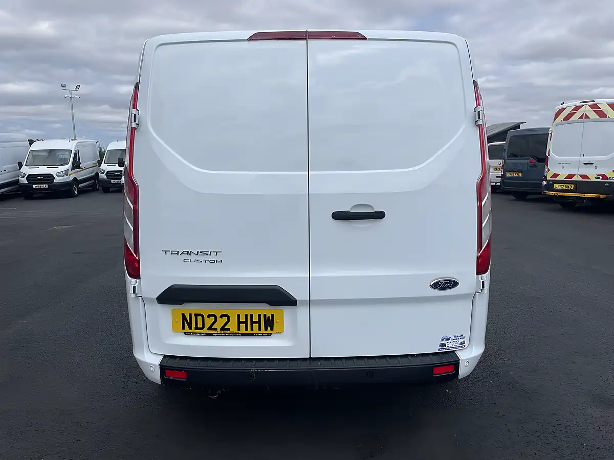 Used 2022 Ford Transit Custom Trend White - Interior and Exterior details 5