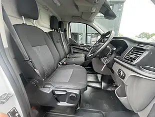 Used 2022 Ford Transit Custom Trend White - Interior and Exterior details 9